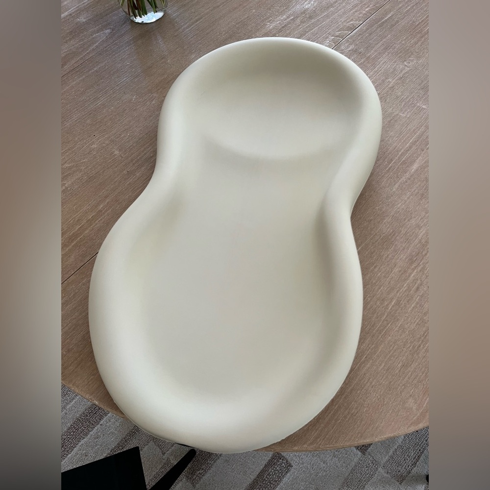 Keekaroo peanut changing pad